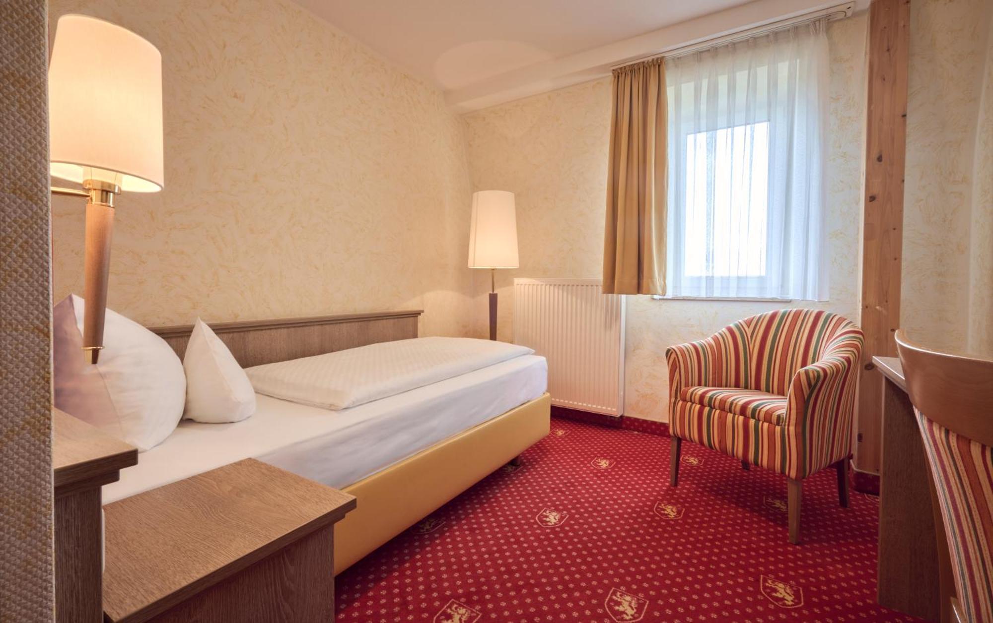 Hotel Wittelsbacher Hoeh Würzburg Cameră foto